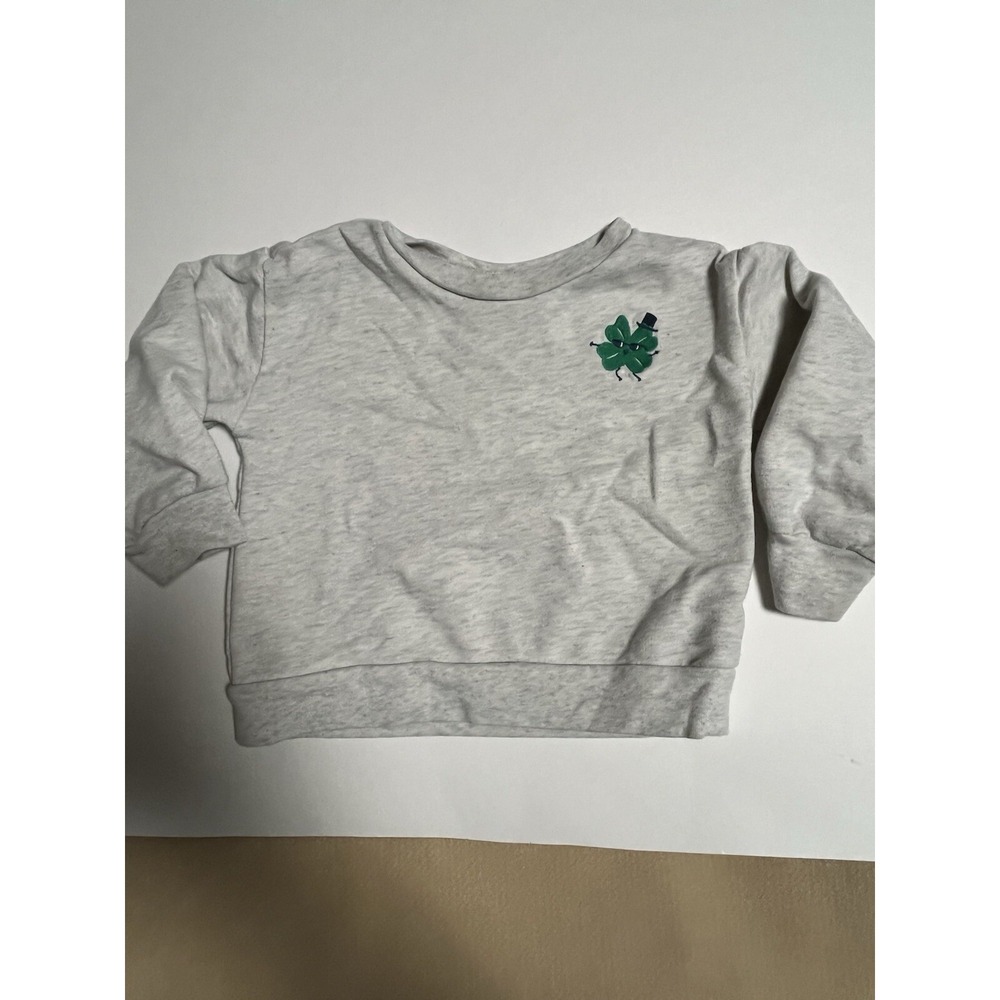 St Patrick's Day sweatshirt Kids size‎ Carters 2T
